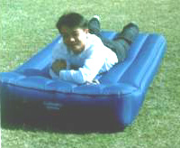 Floating air bed 