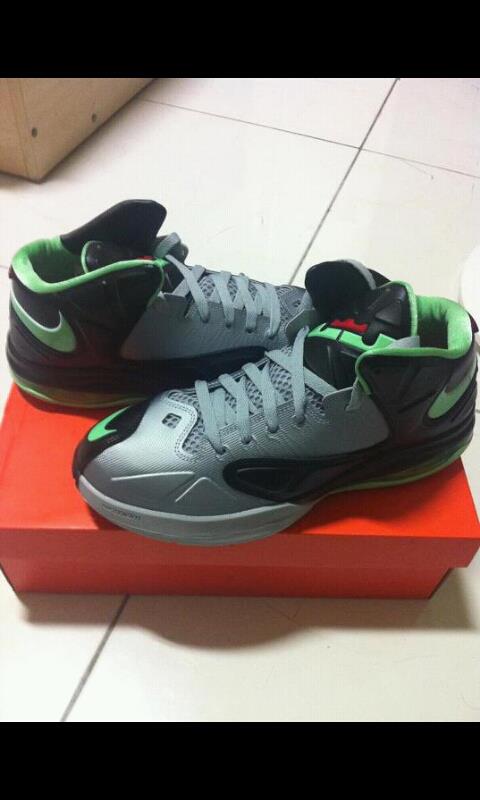 NIKE LEBRON AMBASSADOR V 